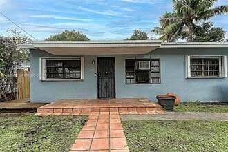 Building Photo - 259 NE 56th St