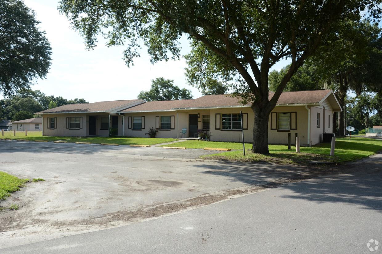 Primary Photo - Cypress Villas