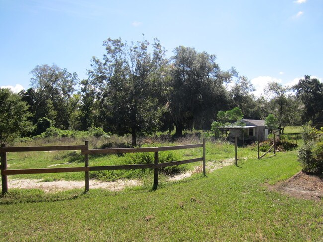 Building Photo - 18502 County Road 455
