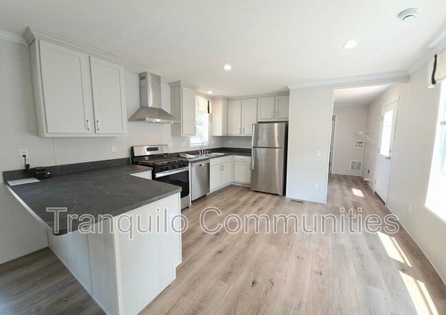 Building Photo - 162 Dunewood Dr