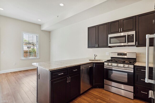 Building Photo - 3 br, 3 bath Duplex - 1714 FONTAIN ST Unit...
