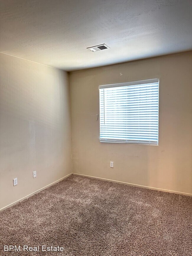 Building Photo - 4 br, 2 bath House - 1418 Hadar Rd.