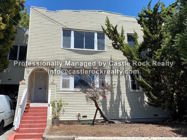 Primary Photo - 210 Ridgeway Ave