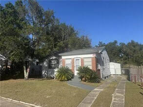 Building Photo - 665 Chestnut Dr