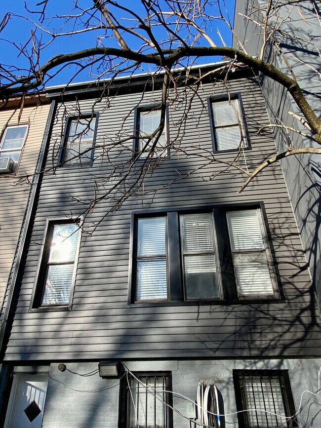 Building Photo - 1332 Bushwick Ave
