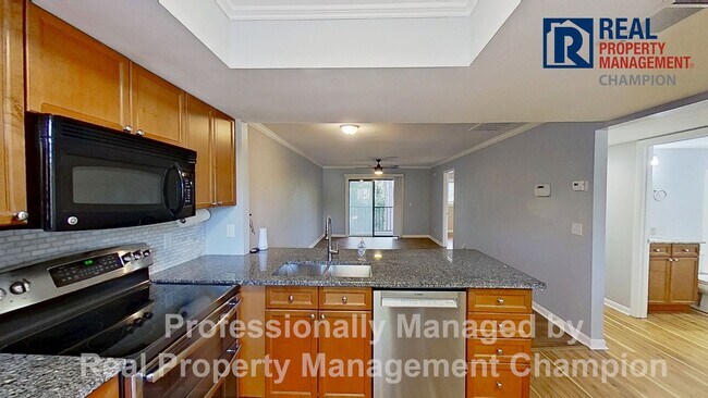 Foto del edificio - 2 BD/2 BA Second Floor Condo w/ Central Wi...