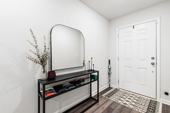 Building Photo - 3 Bedroom Townhome in Magnolia Trace!