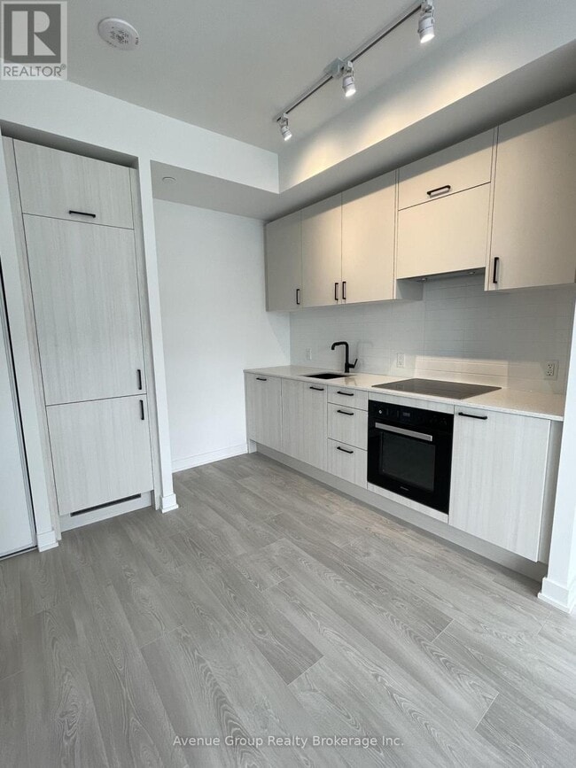 Building Photo - 1 Quarrington Lane