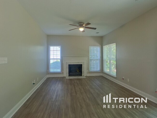 Foto del edificio - 5604 Bluff Ct