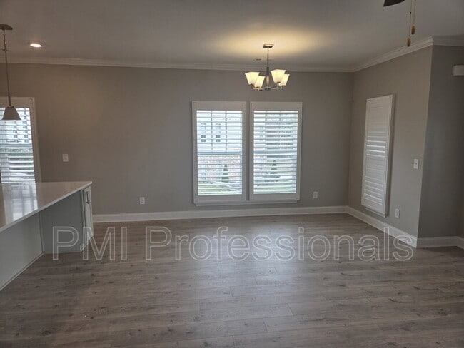 Foto del edificio - 1022 Stoneleigh Ln