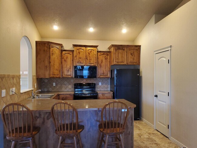 Foto del edificio - 3 bedroom, 2 bath in Tuscany Messina Meadows