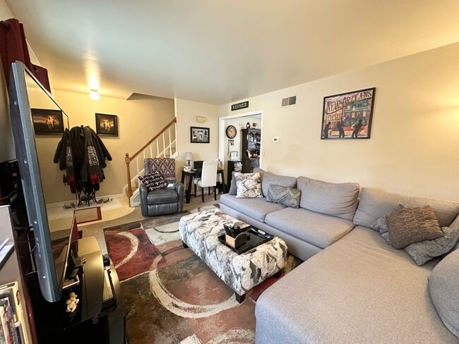 Building Photo - 3 Bedroom 1.5 Bathroom in Elizabethtown!