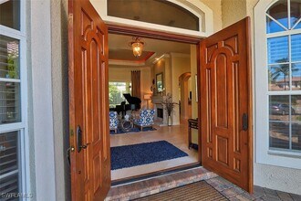 Building Photo - 1824 Crayton Rd