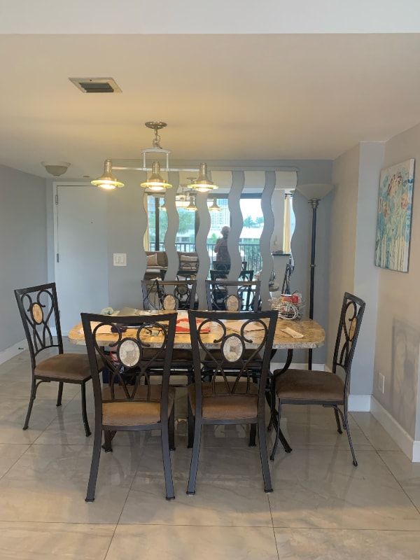 Building Photo - 2017 S Ocean Dr