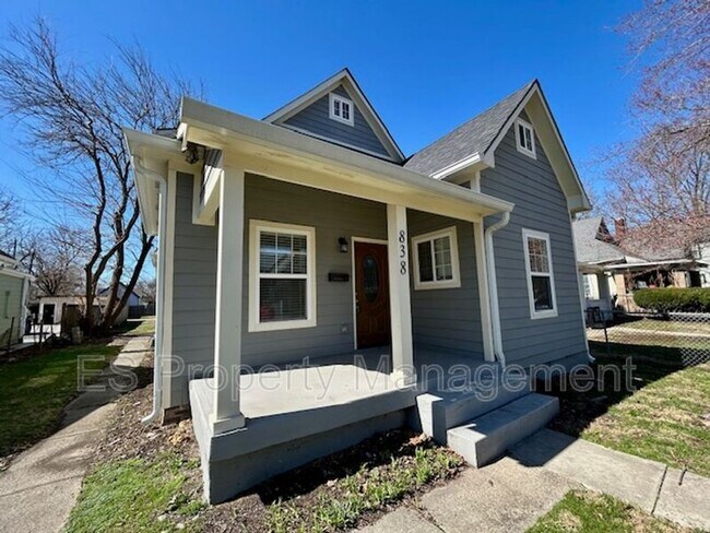 Photo - 838 N Temple Ave House