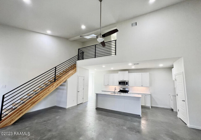 Building Photo - 137 St Germaine Cir
