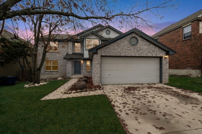 Building Photo - 834 Quitman Oak