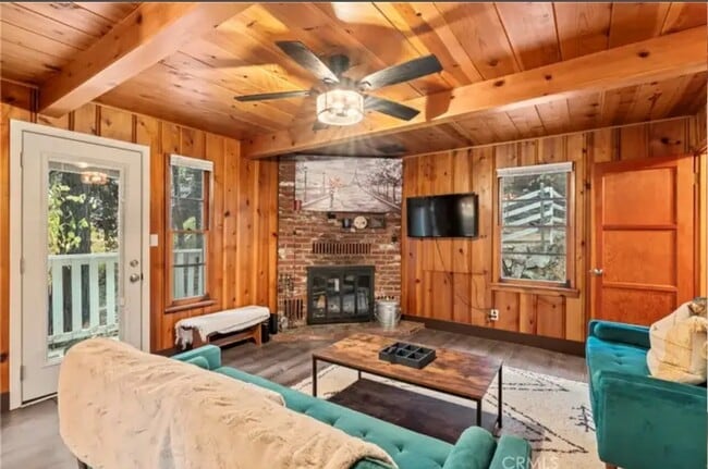 Foto del edificio - 26776 CA-189