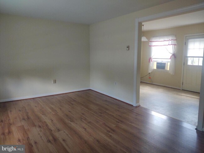 Building Photo - 10 Grimes Ct