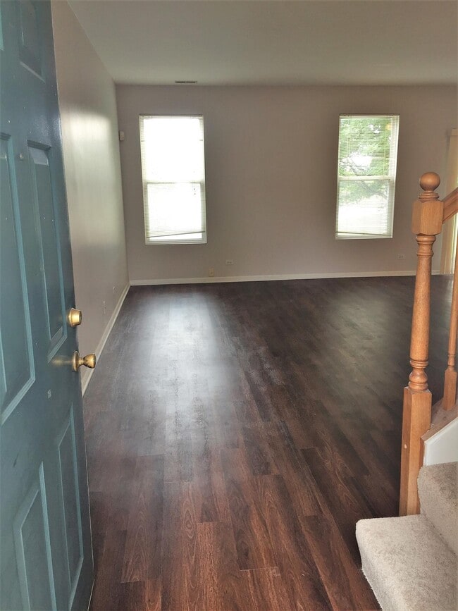 Building Photo - 624 Blackstone Ct