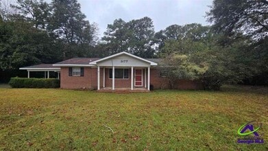 Building Photo - 205 Allington Walk