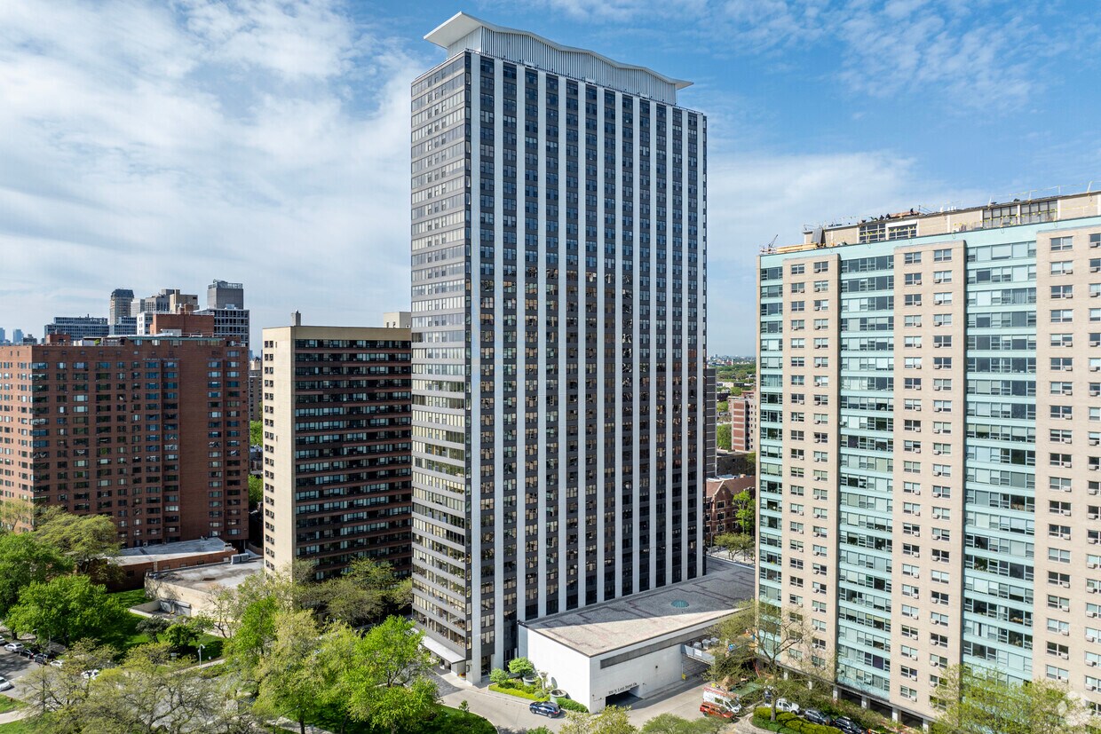 Primary - 3150 N Lake Shore Dr