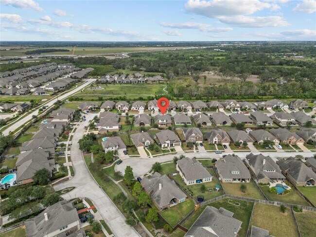 Building Photo - 3622 Pasteur Ln
