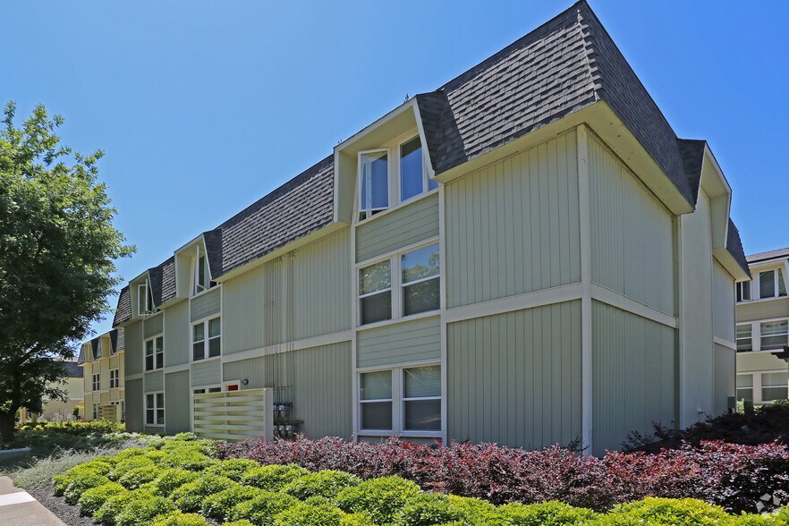 Riverbridge Apartments Rentals Sacramento, CA