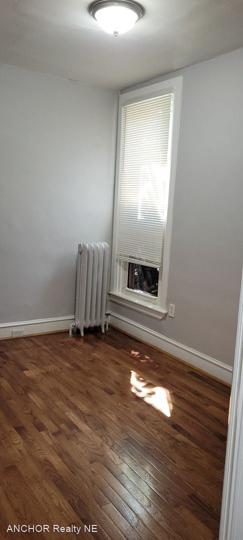 Building Photo - 3 br, 1 bath House - 4122 Higbee St.