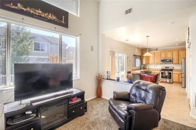 Foto del edificio - Charming 3 Bed/3 Bath Home in Thornton - G...