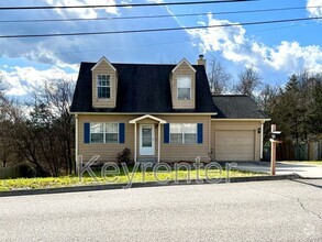 Building Photo - 6018 Waterbury Ln