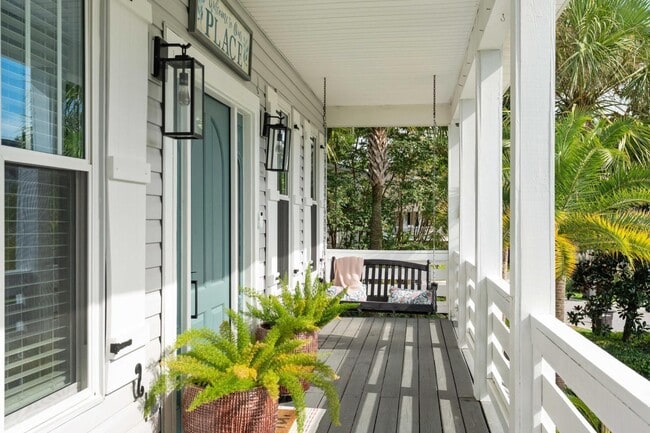 Building Photo - 1353 Black River Dr