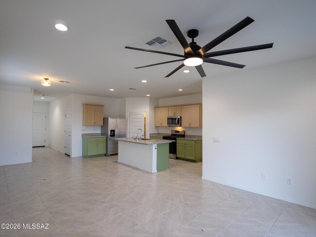Building Photo - 12011 E Patricia Ann Dr