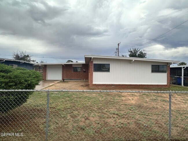 Foto del edificio - 5113 Trew Ct