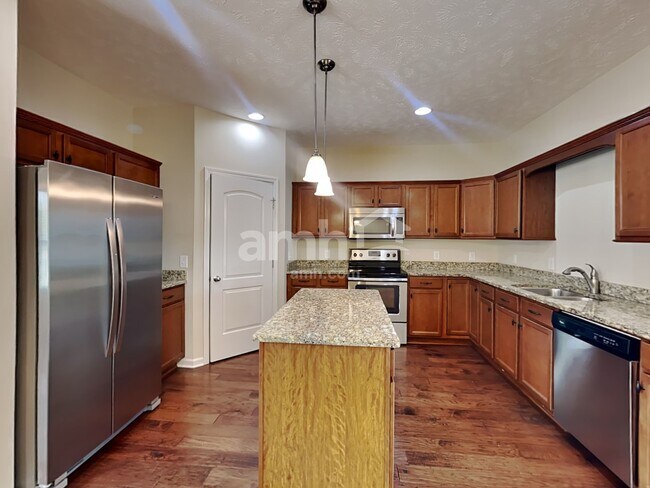 Foto del edificio - 1006 Middleton Ln