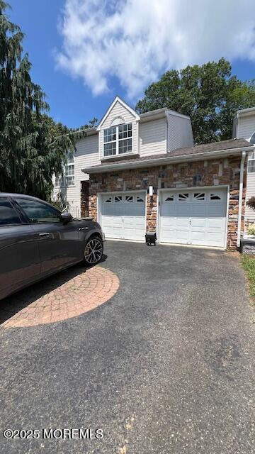 Building Photo - 33 Kinglet Ave