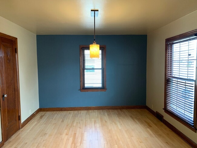 Building Photo - 1915 N Alvin St