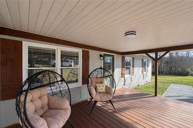 Foto del edificio - 340 Vista Ln