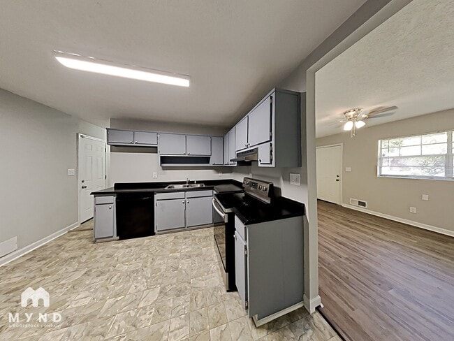 Foto del edificio - 8094 Attleboro Dr