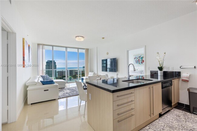 Foto del edificio - 79 SW 12th St
