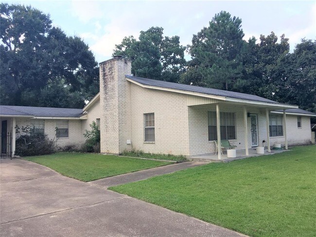 Foto del edificio - 2430 Bill Smith Rd