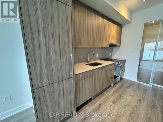 Building Photo - 430 Square One Dr