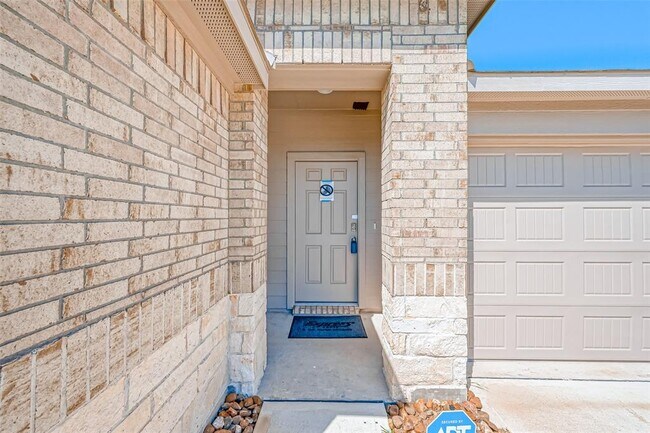 Building Photo - 21518 Bonita Vista Dr