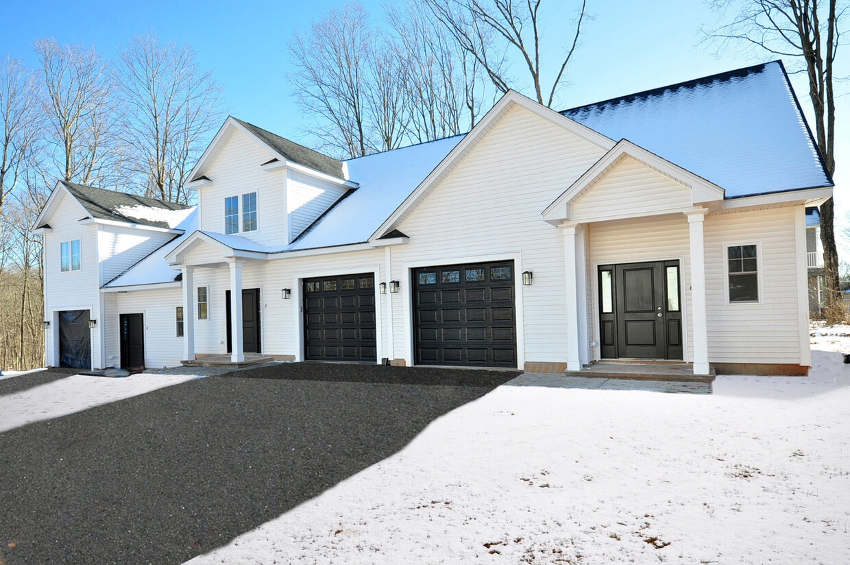 Photo - 309 Main St (Berlin, CT)