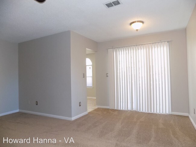Building Photo - 2 br, 2 bath House - 535 Rainbow Court, #101