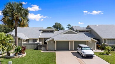 Building Photo - 1431 SE Berwick Ct