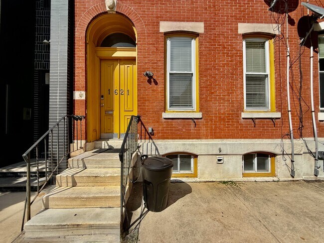 Foto del edificio - 1621 Christian St