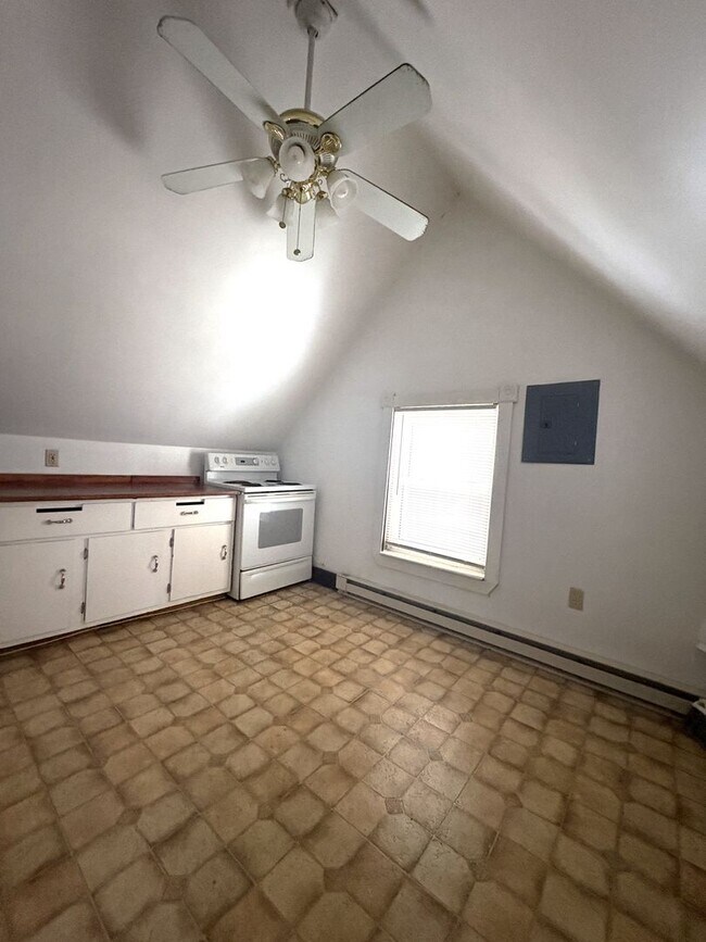 Foto del edificio - 72-74 Hanks St, Lowell