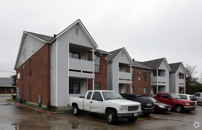 Building Photo - McNeil Star Apartments