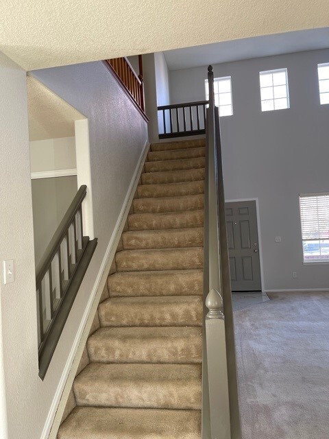 Foto del edificio - 4113 W Kenyon Ave